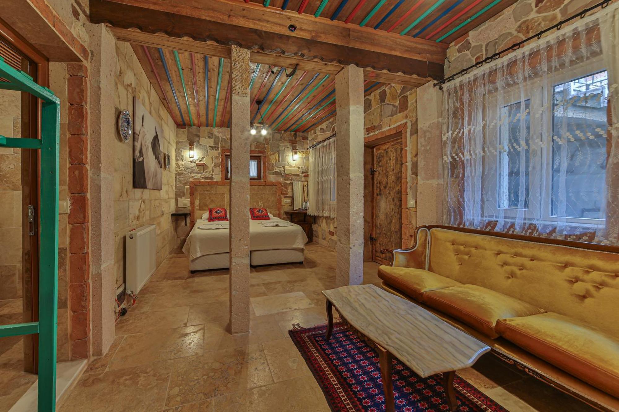 Готель Luwian Stone House Гьореме Номер фото