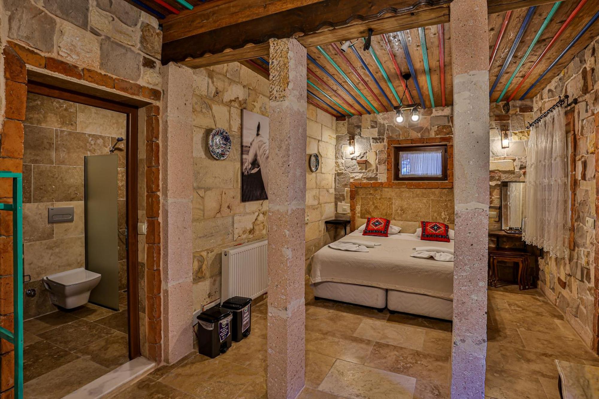 Готель Luwian Stone House Гьореме Екстер'єр фото