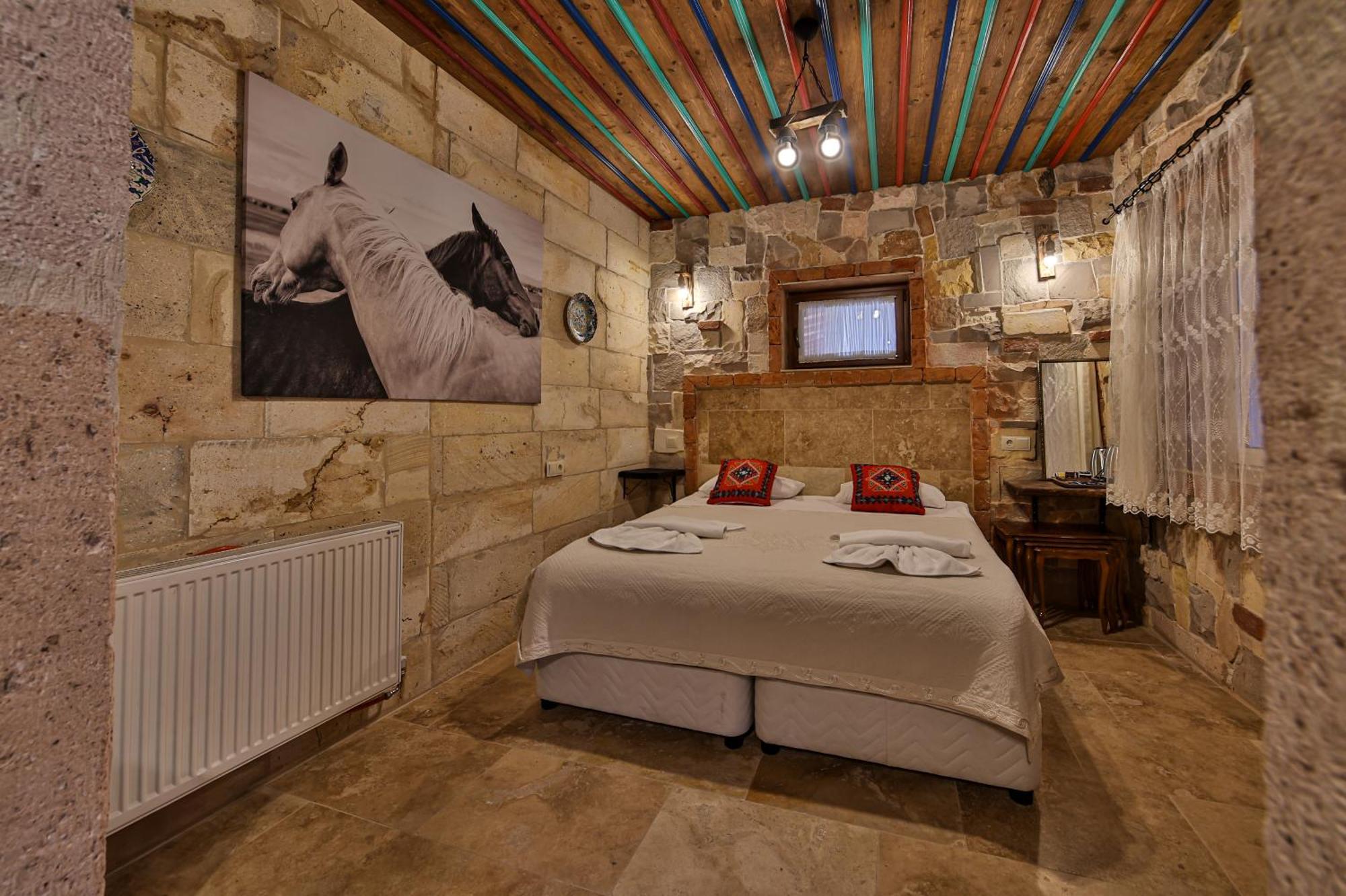 Готель Luwian Stone House Гьореме Екстер'єр фото